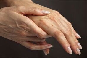 Why the fingers have a pain in the fingers