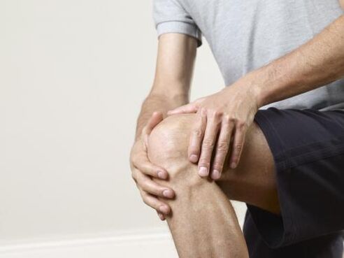 Which doctor should contact pain with the arthrosis of the knee joint